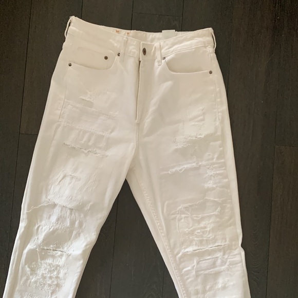 Distressed straight jeans - Picture 8 of 15